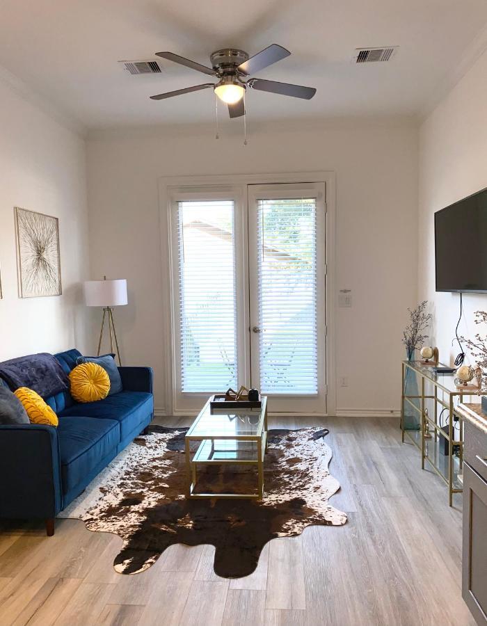 Luxe Three Story Duplex Near Downtown & Med Center Villa Houston Exterior photo