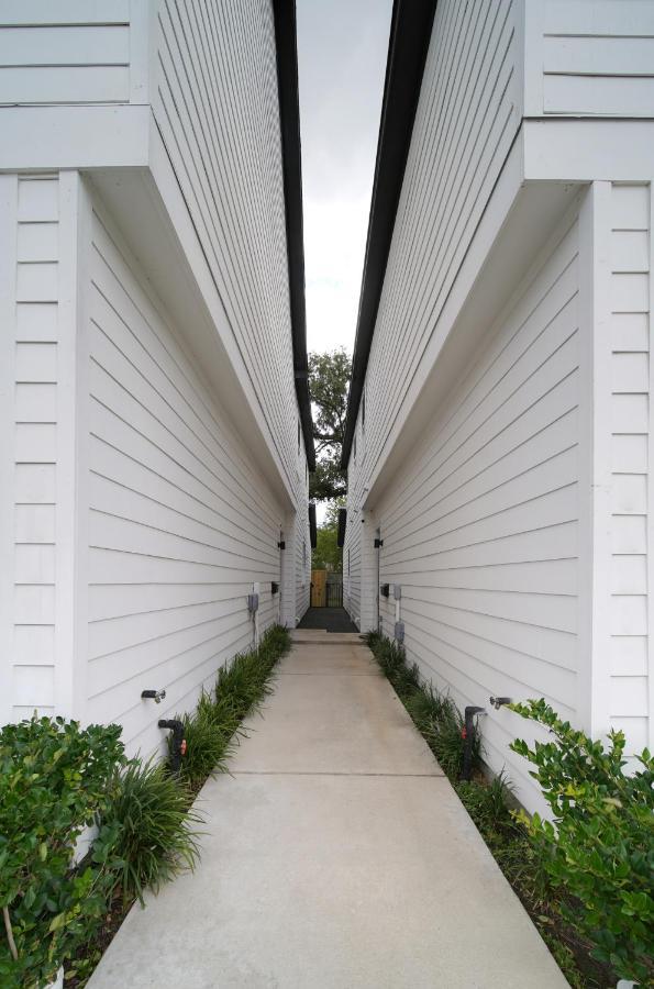 Luxe Three Story Duplex Near Downtown & Med Center Villa Houston Exterior photo