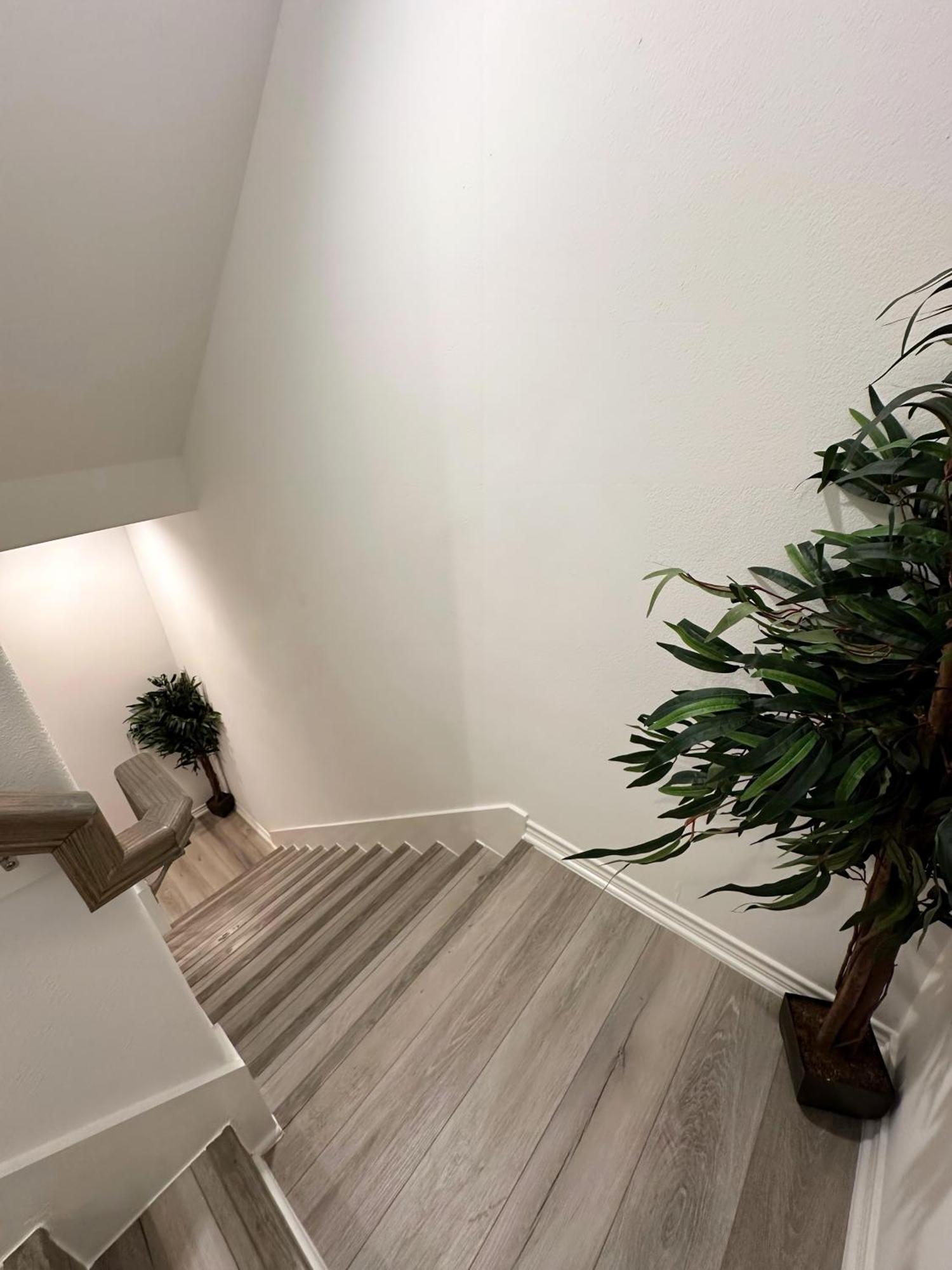 Luxe Three Story Duplex Near Downtown & Med Center Villa Houston Exterior photo